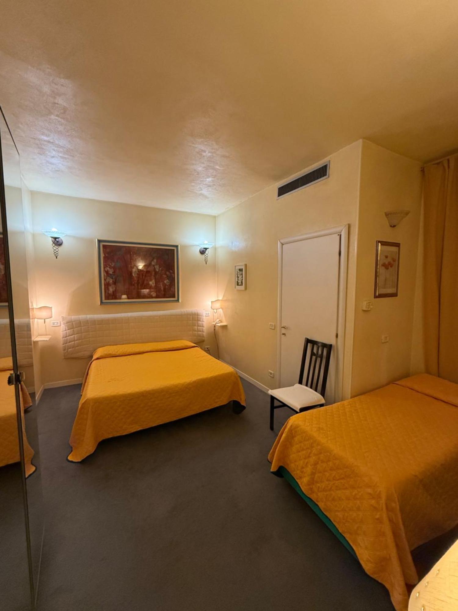 Europa Fiera Rho Hotel Bagian luar foto