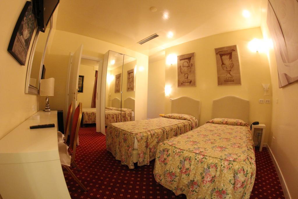 Europa Fiera Rho Hotel Ruang foto