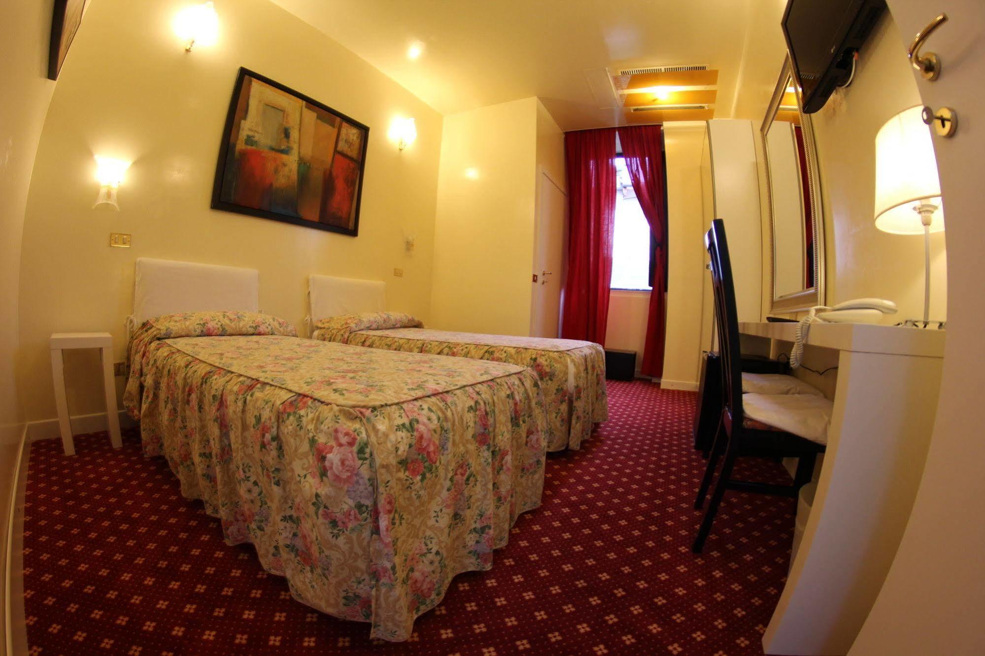 Europa Fiera Rho Hotel Bagian luar foto